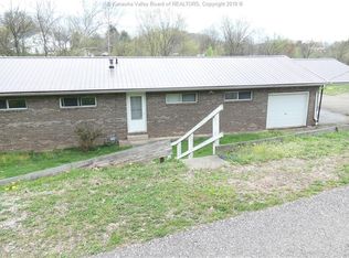 5014 Rust Ln, Cross Lanes, WV 25313