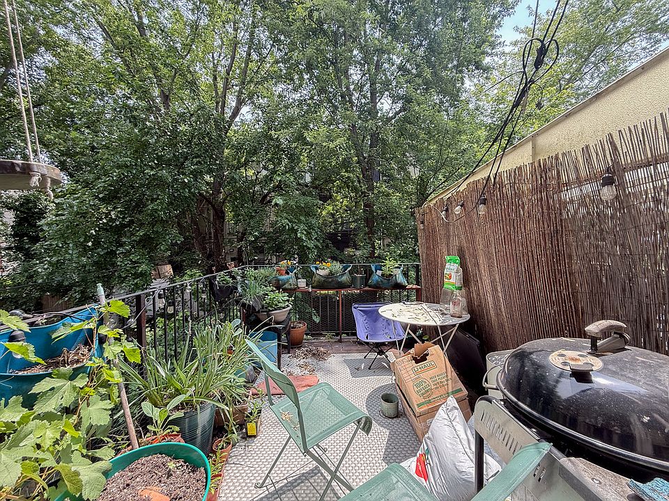 1st image of 382 Quincy St #2