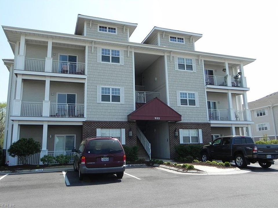 1st image of 932 Southmoor Dr Unit 205