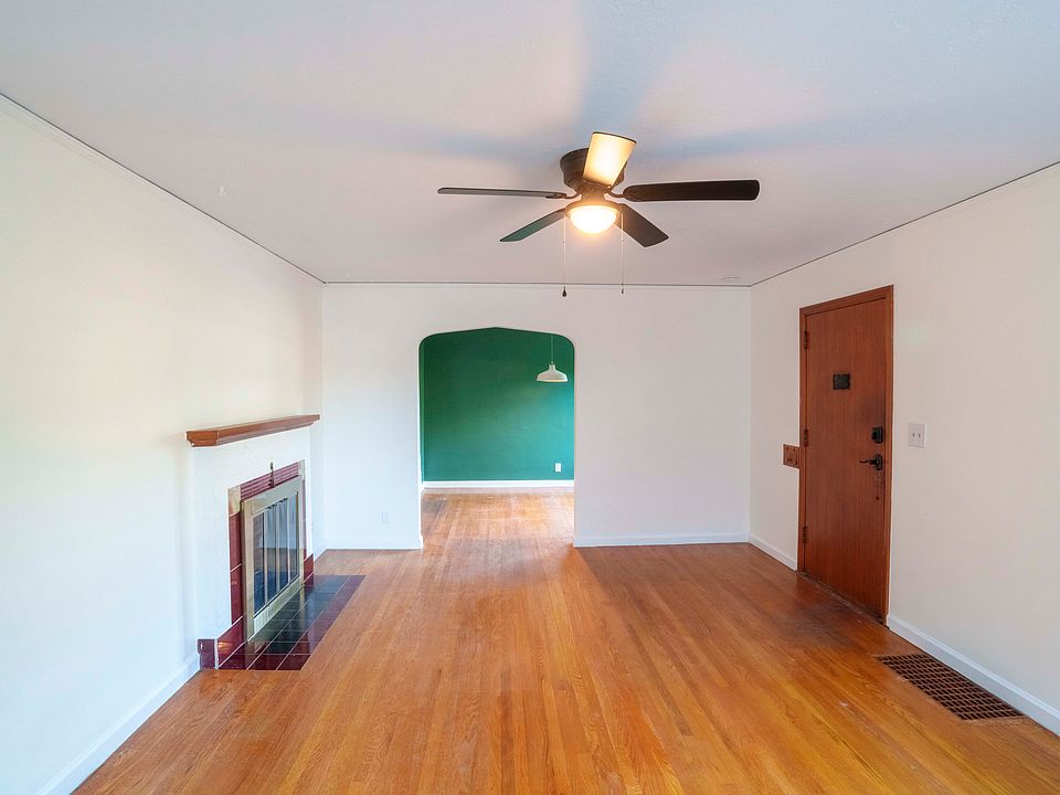 1st image of 6116 N Greeley Ave