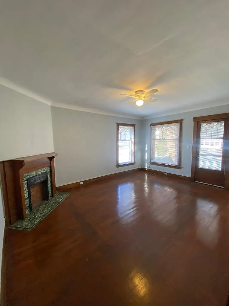 2 bed, 1500 sqft, $1,200 — Photo 2