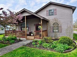 722 Euclid Ave, Saegertown, PA 16433