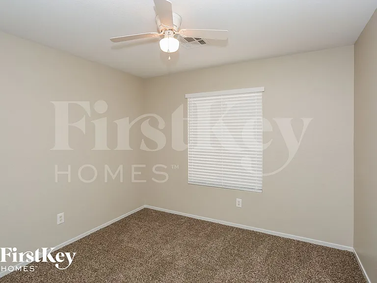 5508 Crinoline Ave — Photo 11
