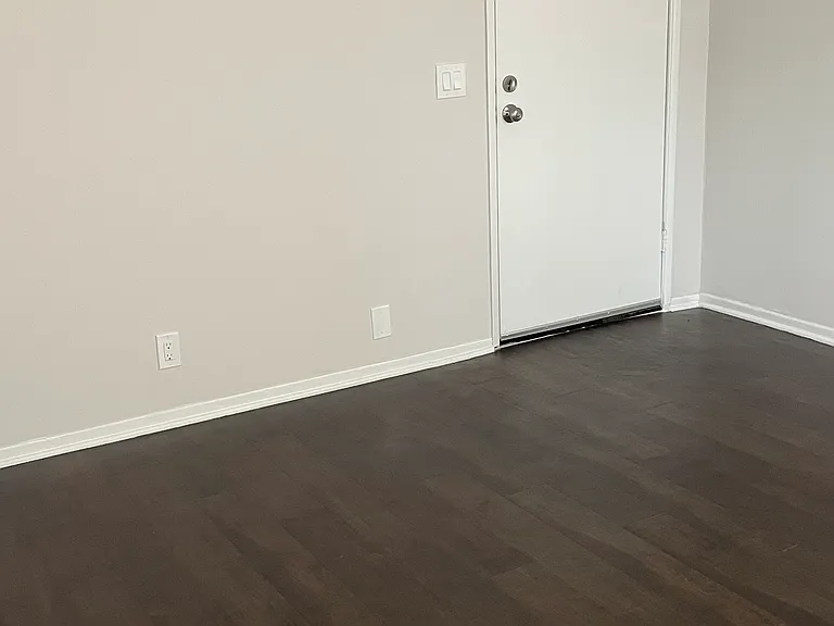 236 W 14th St #2 — Photo 7