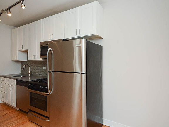 4th image of 2420 N Kedzie Blvd APT 208