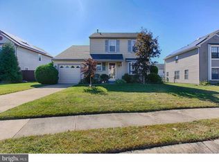 10 Maple Dr, Sicklerville, NJ 08081