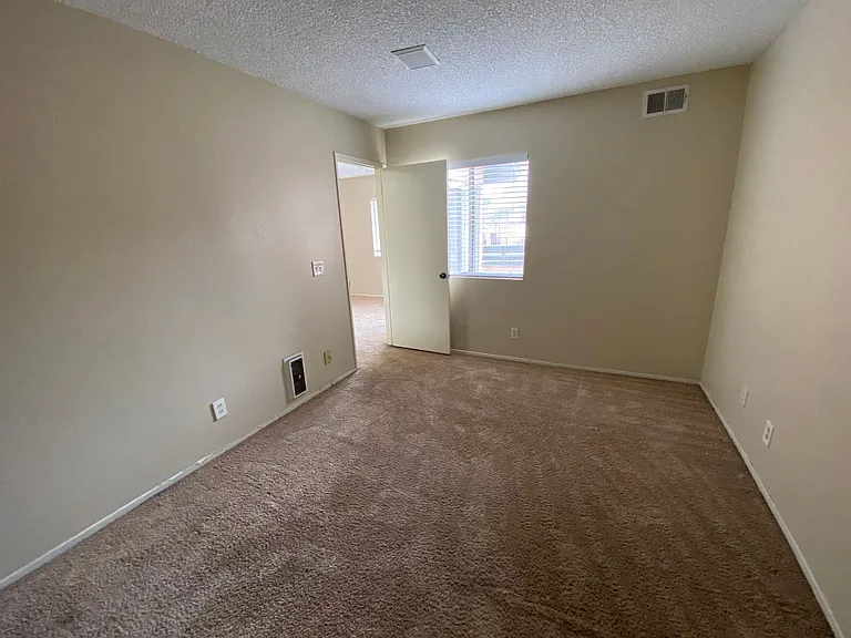 879 W San Ysidro Blvd W #6 — Photo 11