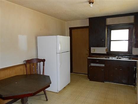 4th image of 811 Lukfata St