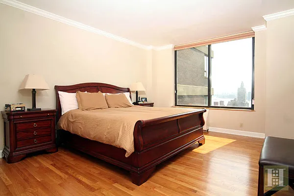 Rented by Halstead Real Estate | media 2
