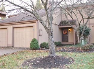 329 Walnut Ln, Mason, OH