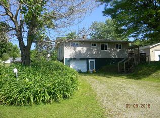 9271 Station Rd, Erie, PA 16510