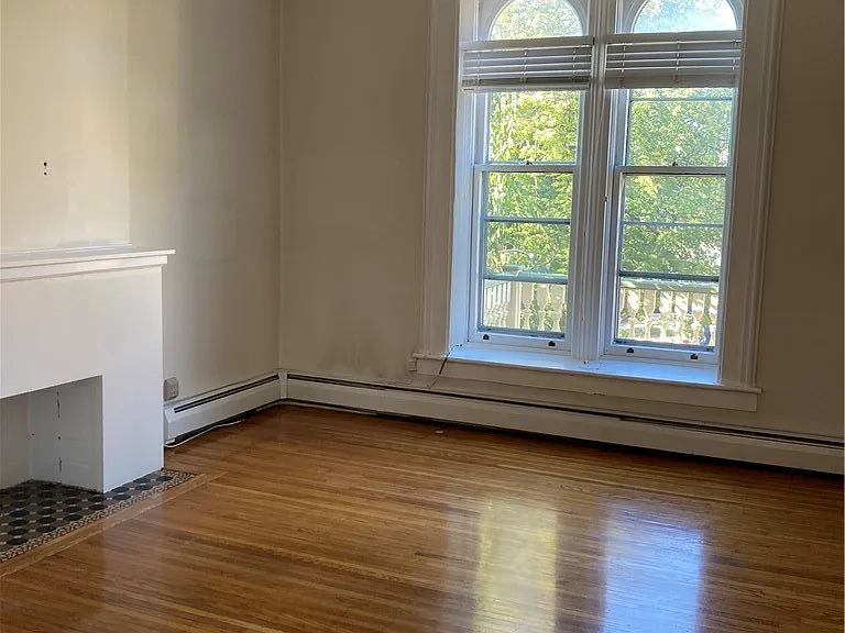 455 Franklin St #5 — Photo 5