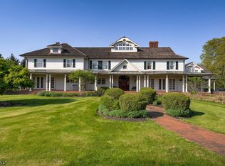 39 Felmley Rd, Whitehouse Station, NJ 08889