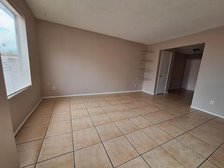 Townhome in Mesa with enclosed backyard! — Photo 21