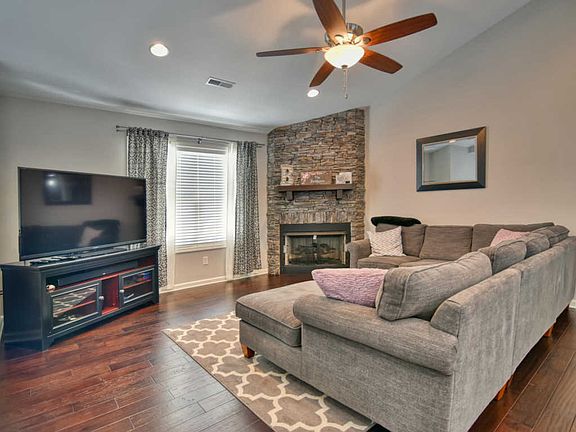 4th image of 7349 Crippen Corner Ln