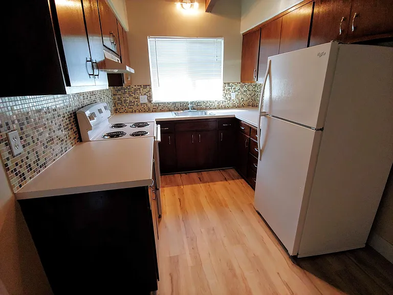 2933 Carmel St — Photo 13