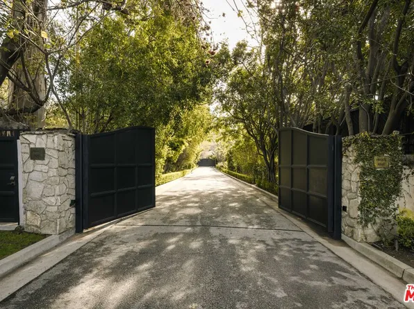 1652 Mandeville Canyon Rd, Los Angeles, CA 90049