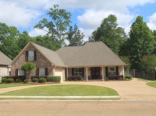 226 Legacy Dr, Brandon, MS 39042