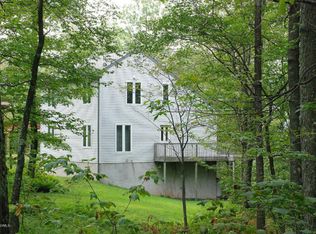 393 Locust Ln, Catawissa, PA 17820