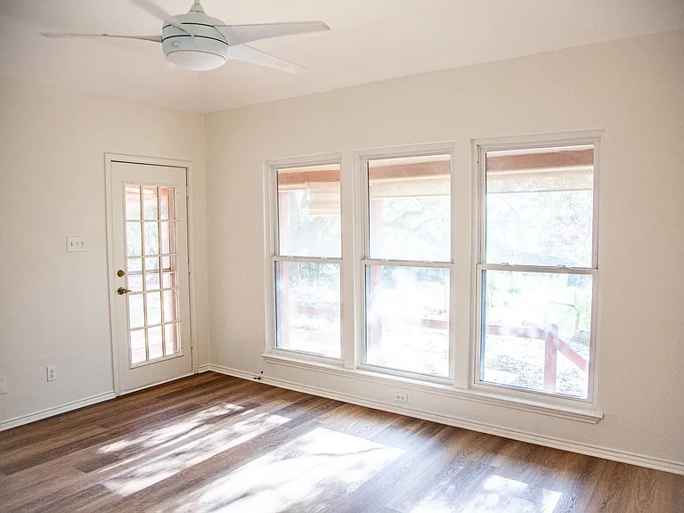 222 Sisterdale Rd — Photo 19