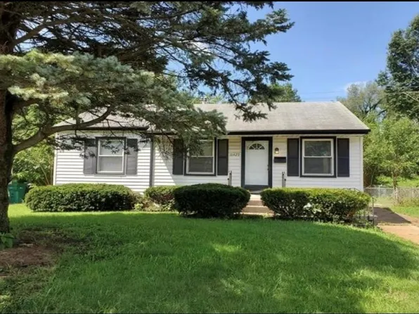 10429 Renfrew Dr, Saint Louis, MO 63137