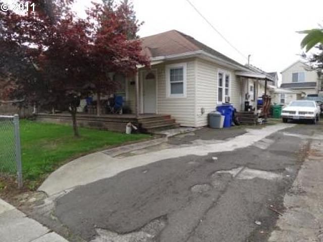 2nd image of 8611 N Bayard Ave