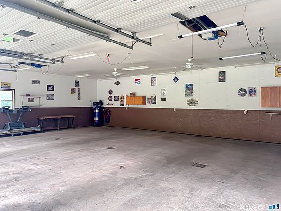 4th image of 32 Starr Road