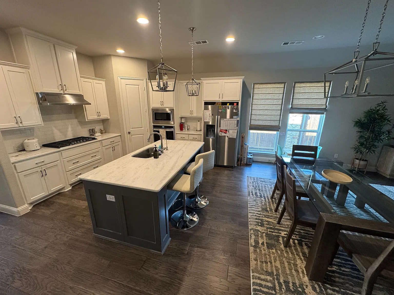 4 bed, 2293 sqft, $3,500 — Photo 2