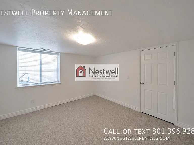 481 E Lana Ct — Photo 12