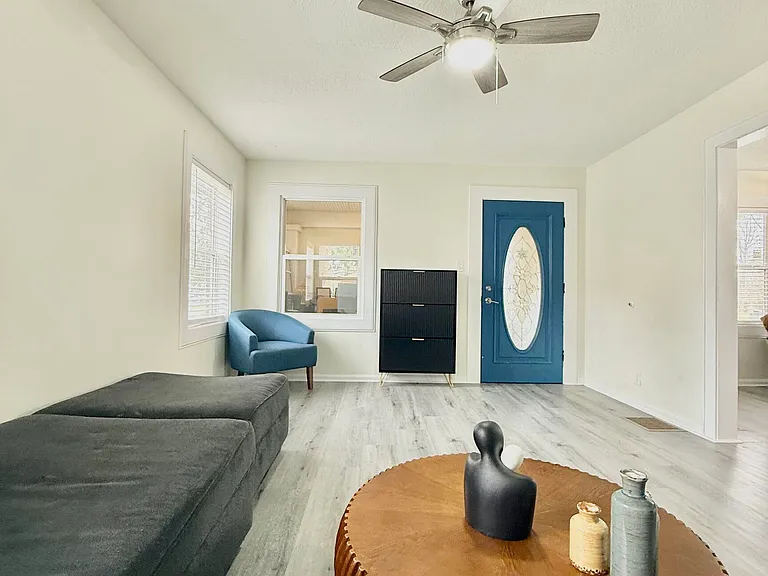 3310 N Keystone Ave — Photo 13