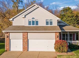 8410 Molokai Dr, Papillion, NE 68046