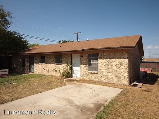 1st image of 702 Casa Dr