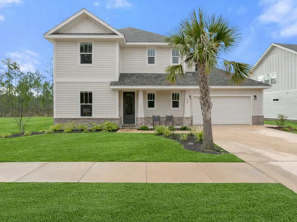 135 Clarke Hill Rd, Freeport, FL 32439