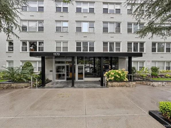 1170 Ocean Parkway image 2 of 31