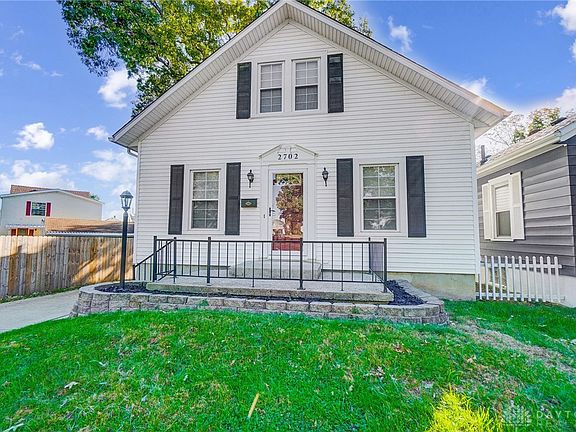 5th image of 2702 Dwight Ave
