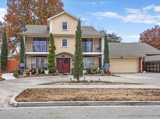 6812 E 55th St, Tulsa, OK 74145