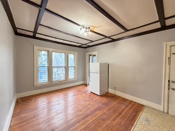 114 Crescent Ave APT 4, Buffalo, NY 14214