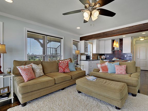 3rd image of 830 West Beach #1