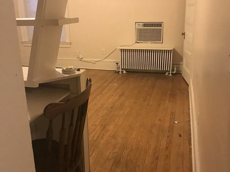 Castle Court Apartments - Midtown — Photo 31