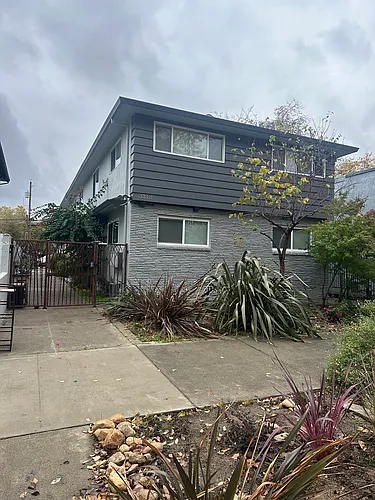 3318 V St #5 Photo 1