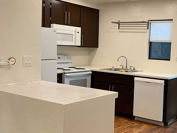 2nd image of 8750 Villa La Jolla Dr Unit 68
