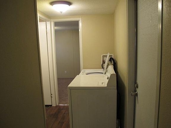 3rd image of 7401 San Pedro Dr NE Trlr 28
