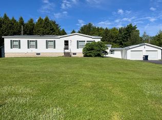 214 Tallman Rd, Champlain, NY 12919