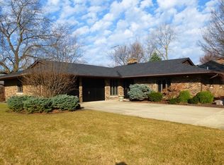 37 Ashlawn Ave, Oswego, IL 60543