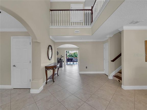 5th image of 2061 Dalton Ave