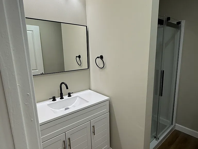 6008 Hedgerow Cir — Photo 12