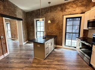 400 River St #2A, Troy, NY 12180