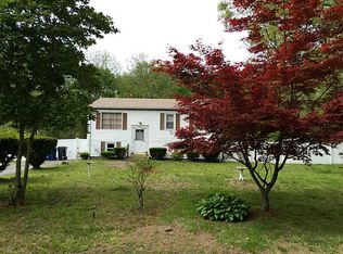 11 Maywood Ave, Warwick, RI 02889