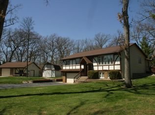 4600 Silverwood Dr, Delavan, WI