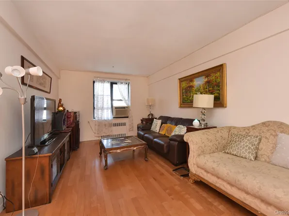 141-16 25th Road #2A, Flushing, NY 11354